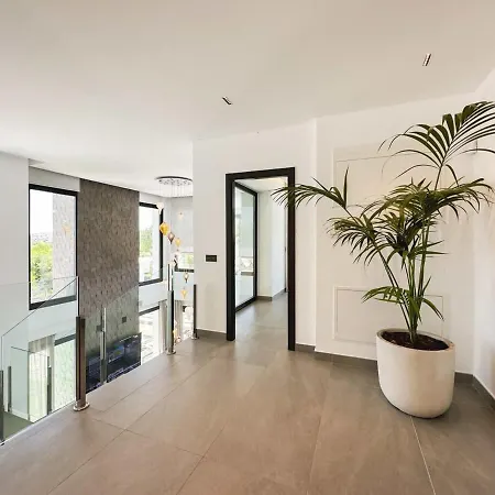 Villa Paraiso W Parking Gym Pool Lounge Cinema Estepona