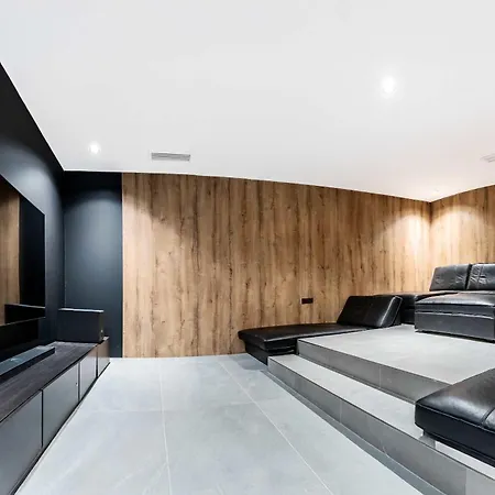 Paraiso W Parking Gym Pool Lounge Cinema Villa Estepona