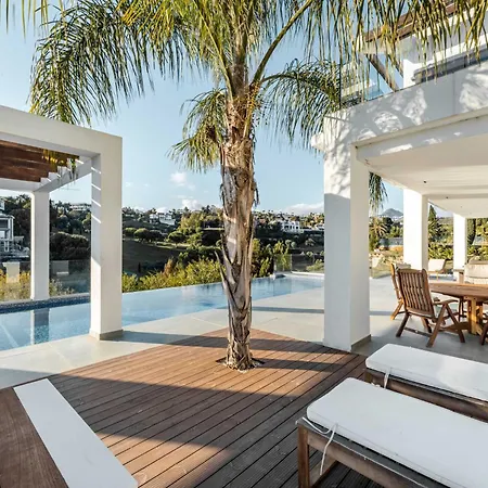 Paraiso W Parking Gym Pool Lounge Cinema