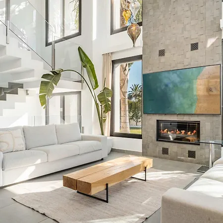 Paraiso W Parking Gym Pool Lounge Cinema Эстепона
