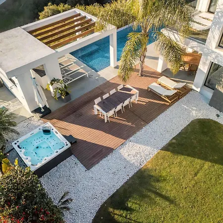 Вилла Paraiso W Parking Gym Pool Lounge Cinema